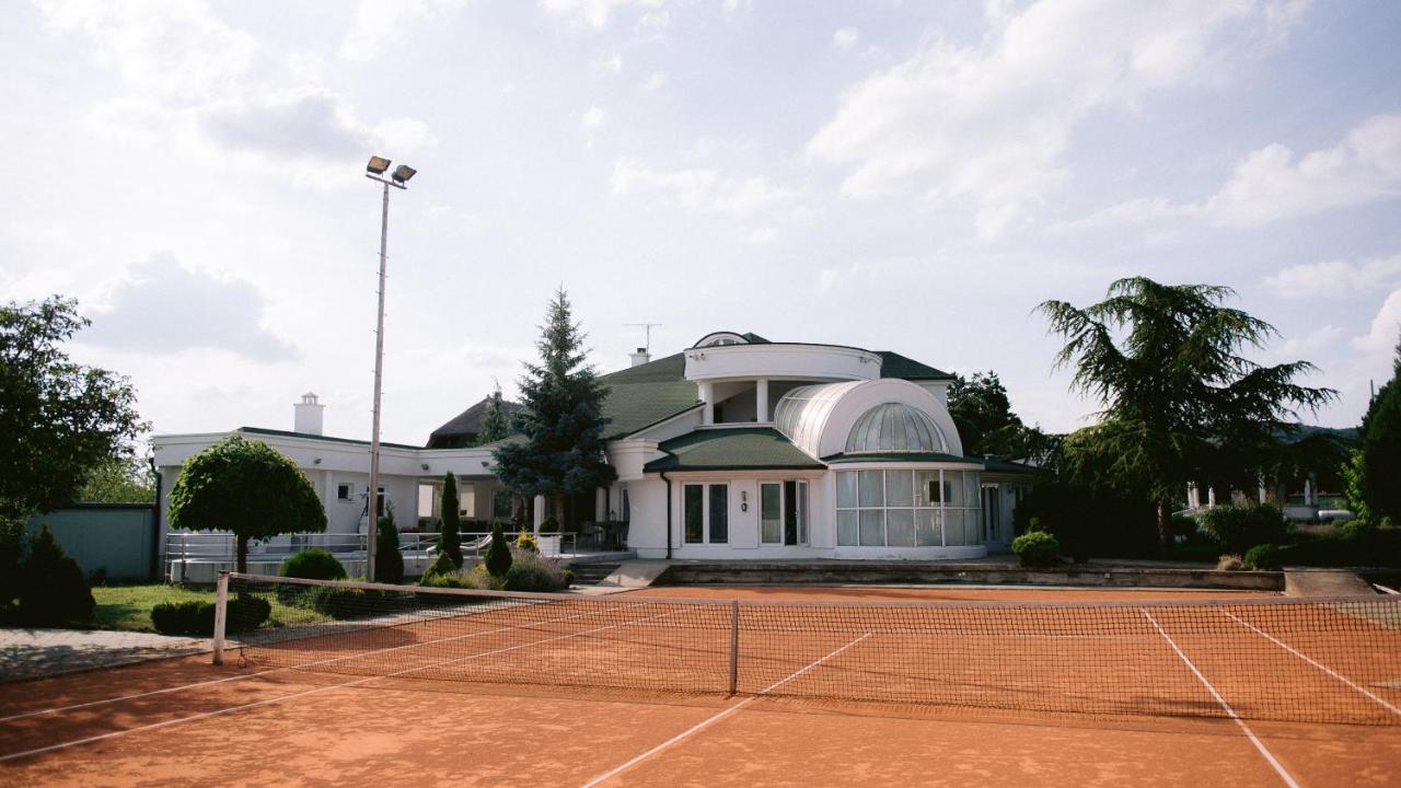 Fruska Gora Klub Krstasice Villa Irig Esterno foto